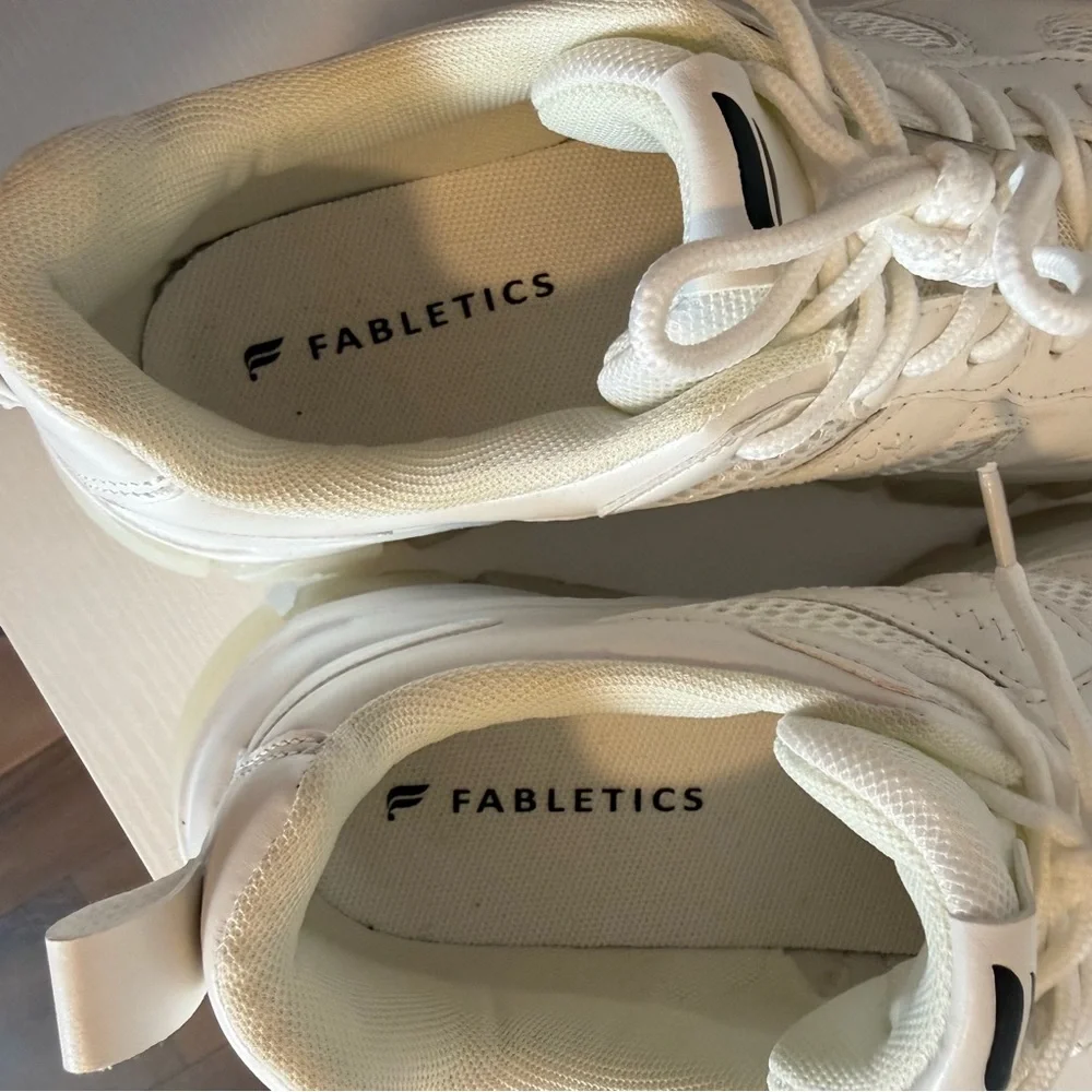 Fabletics The Dad White Sneakers NEW NEVER WORN Women’s Size 9 - Picture 13 of 13